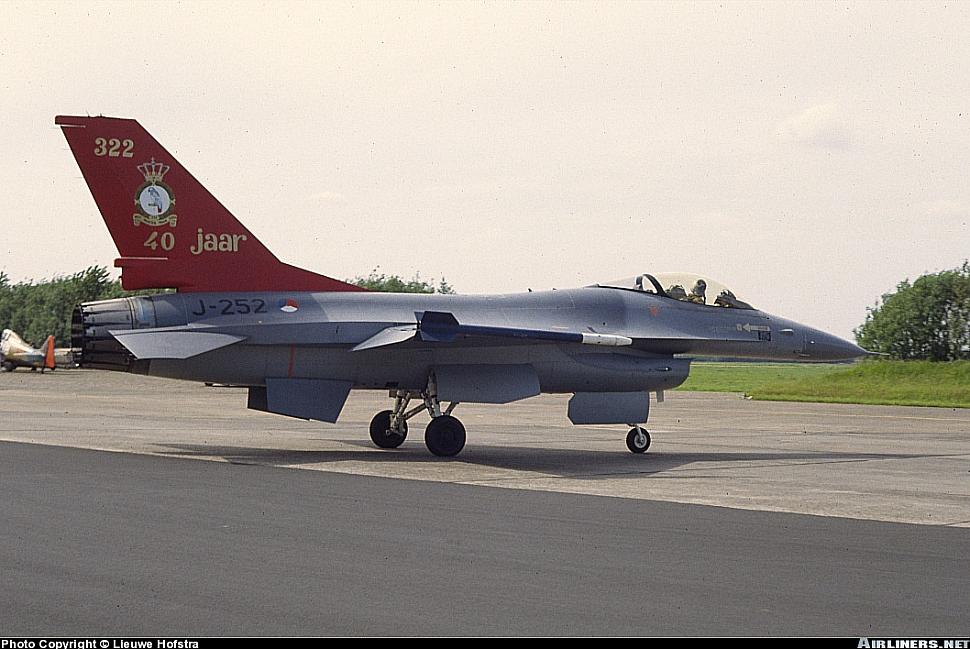 RNLAF F-16 J-252 Anniversary tail