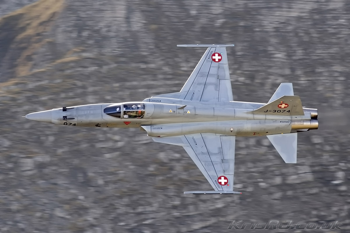 Highway's Mach Loop - F-5E Edition