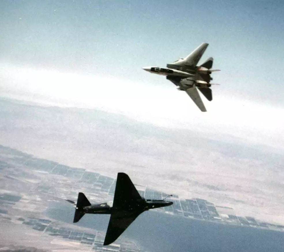 A-4 vs. F-14 - Nevada - Fight's On!