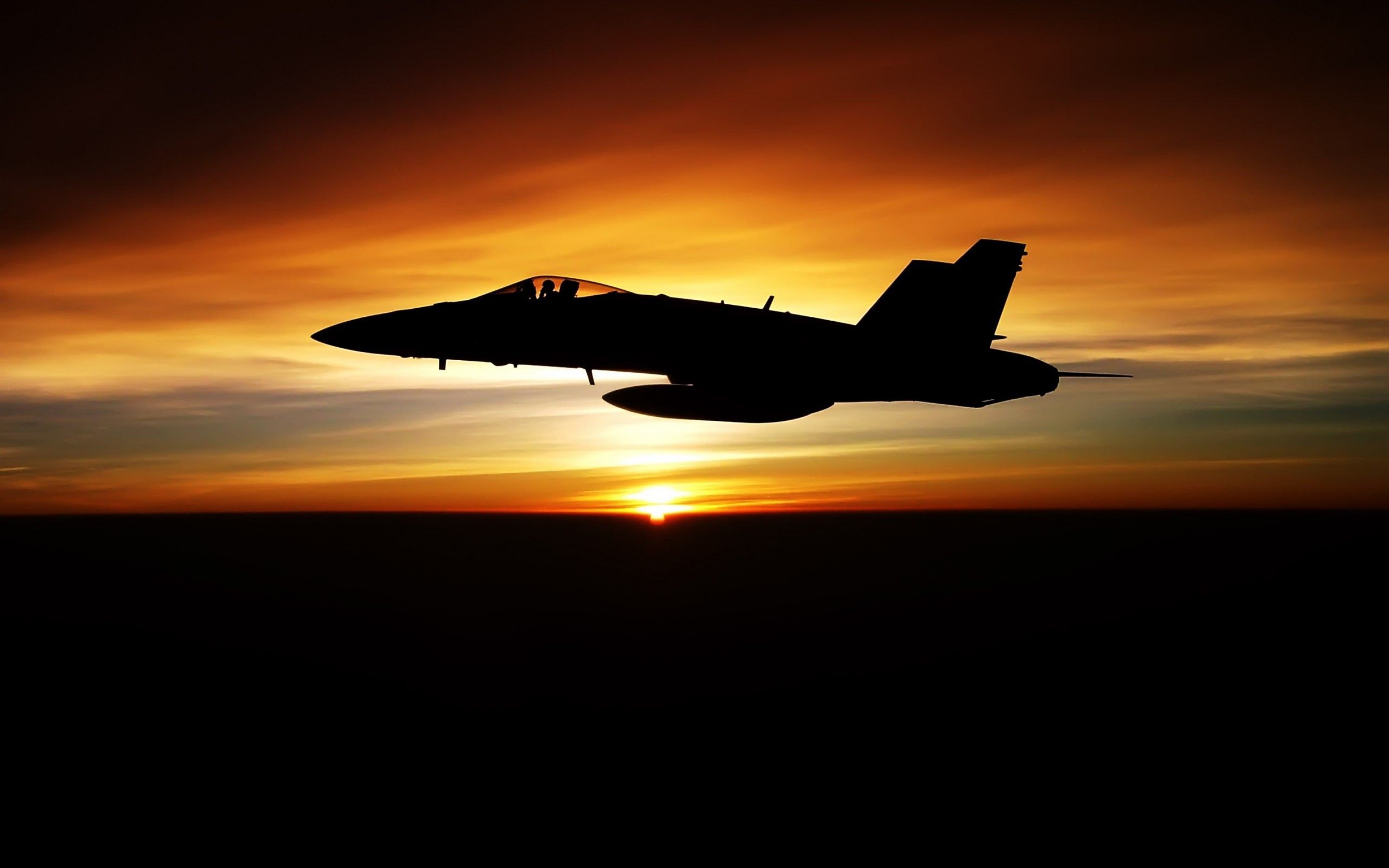 F/A 18 Hornet Night landing