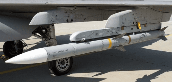 REALISTIC AND FUNCTIONAL AIM-120D/C-8 ADDON FOR GRINELLI F-22A V3.0