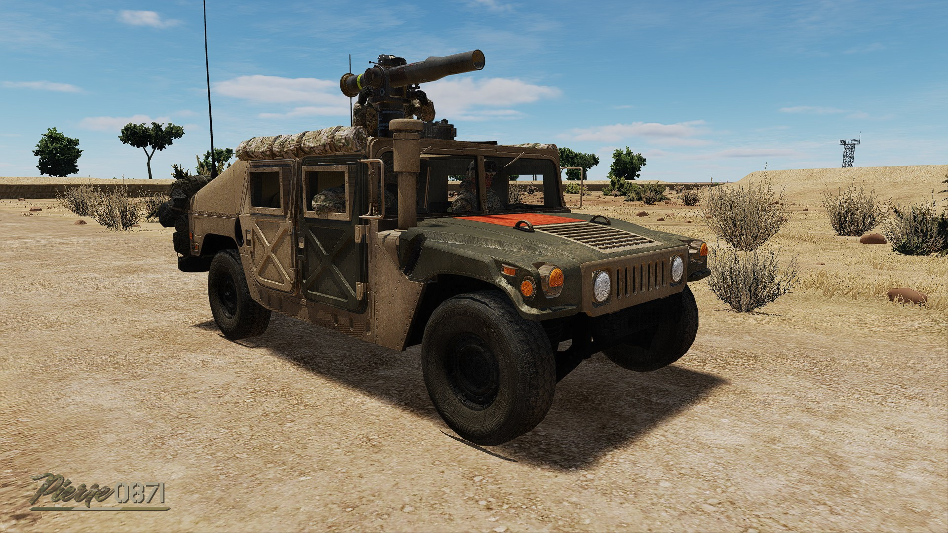 HUMVEE OIF TOW DESERT / MULTICAM