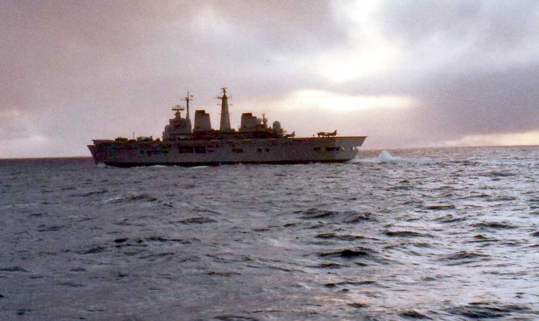 Malvinas: Ataque al HMS Invincible